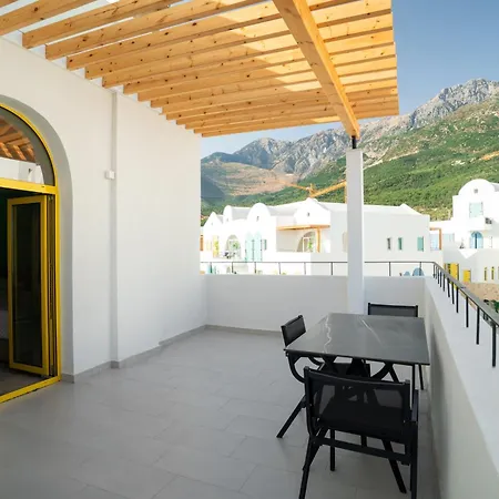 Hotel Santorini Drymades Himarë